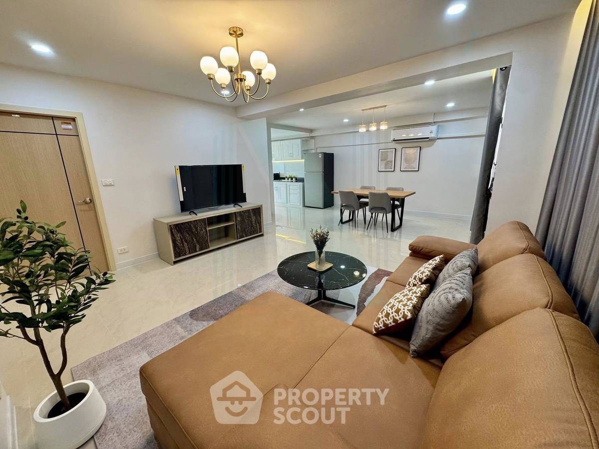 picture 3-BR 104 Sqm Condo On 15th Floor, Siam Condominium Near MRT Phra Ram 9 (200m) (ID 2634157) - 2/7