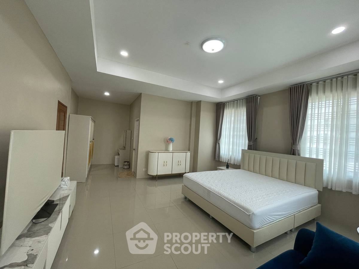 รูป วิลล่า 5 ห้องนอน ขนาด 320 ตร.ม. บ้านสวนเนรมิต 5 พัทยา (หนองปรือ) (ID 3043619) - รูปที่ 6/24
