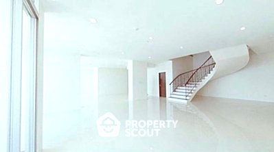 Condos for sale : 2-BR Condo At Asoke Place, 300m to MRT Sukhumvit (38th-Floor) (ID 3041273)