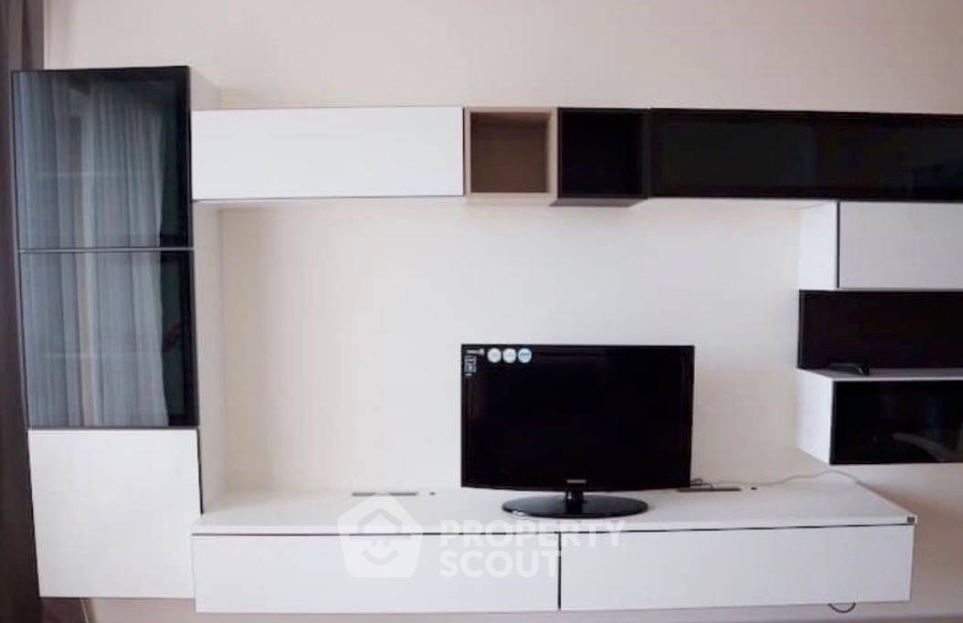 picture Pet-Friendly 2-BR 92 Sqm Condo At Watermark Chaophraya, BTS Krung Thon Buri (ID 3041372) - 2/6