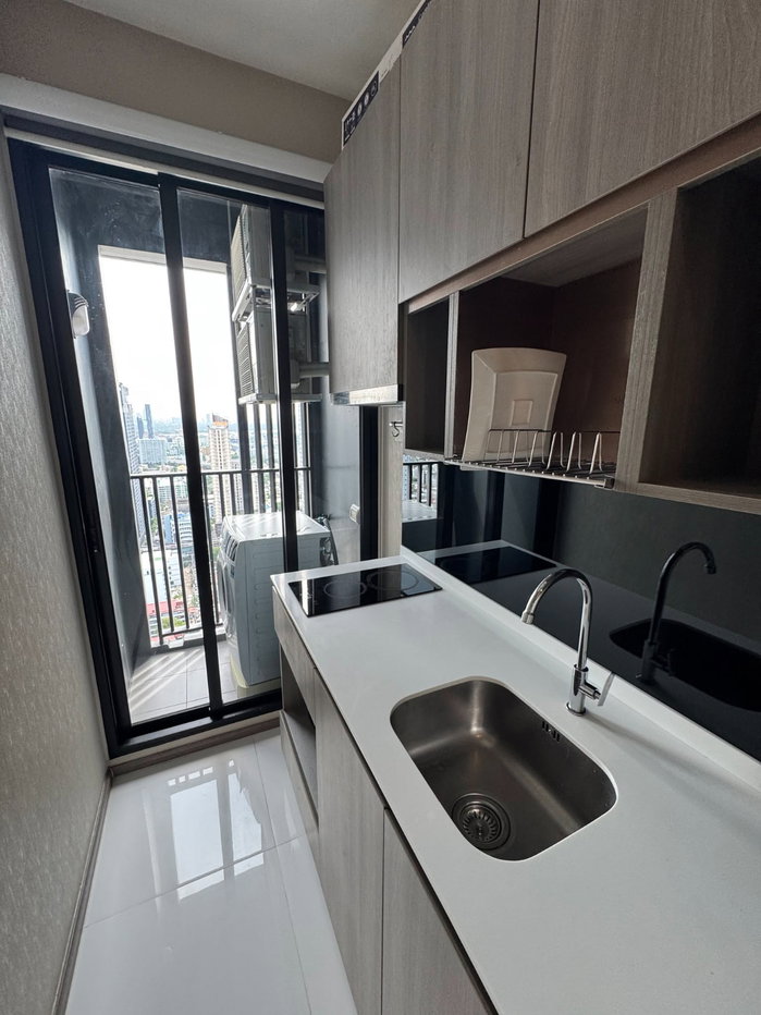 รูป 🏙️ KnightsBridge Prime On Nut | คอนโดหรู ใกล้ BTS อ่อนนุช เฟอร์ครบ พร้อมเข้าอยู่ - รูปที่ 5/8