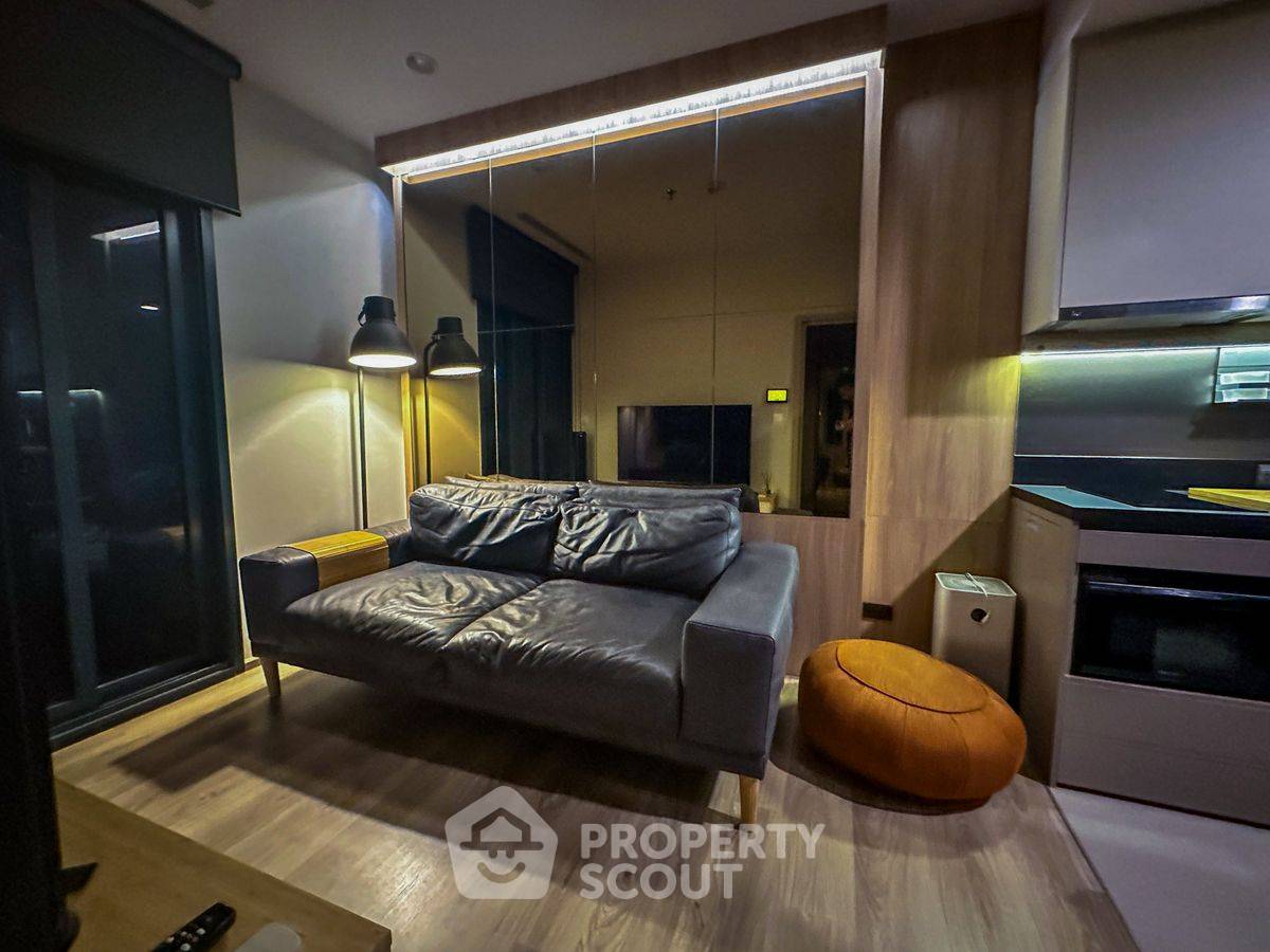 picture High-Floor 1-BR 35 Sqm At Oka Haus Sukhumvit 36, BTS Thong Lor (ID 2532184) - 4/21