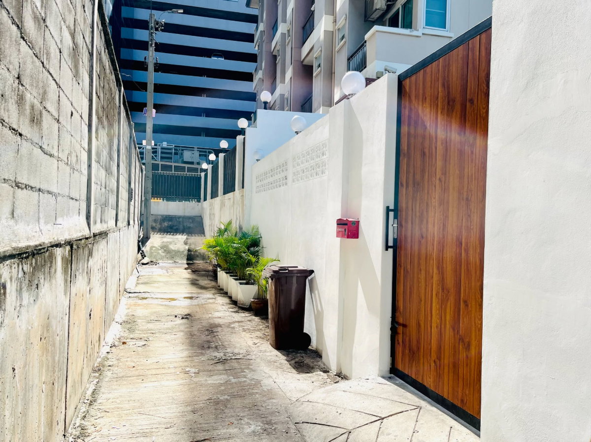 รูป เช่า บ้านสร้างใหม่ เฟอร์นิเจอร์ครบ ใกล้ BTS สถานีสุรศักดิ์ - รูปที่ 16/21