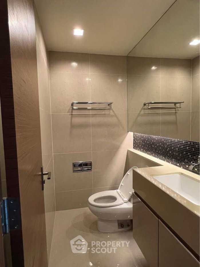 picture 2-BR 80 Sqm Condo At The Address Sathorn, 200m To BTS Saint Louis (ID 3041437) - 9/17