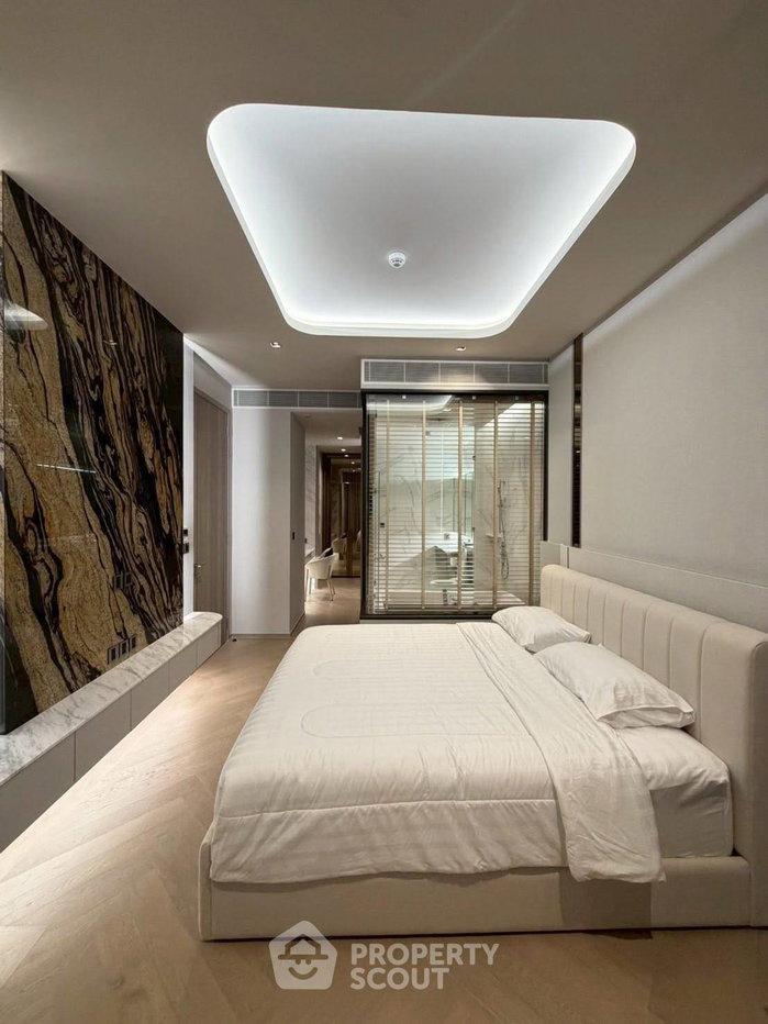 picture High-Floor 2-BR 90 Sqm Condo At The Reserve Sathorn, BTS Sala Daeng (ID 3043730) - 1/5