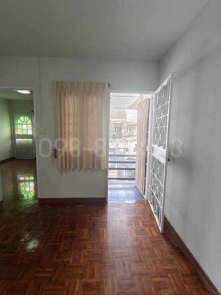 picture FOR SALE  TOWNHOUSE PROPERTY  2190000 BAHT. - 4/8