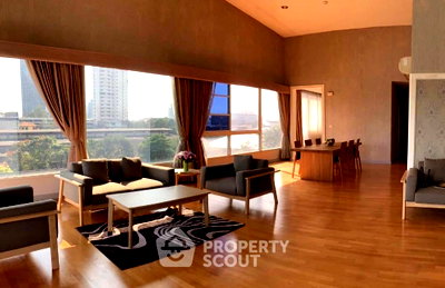 ขายคอนโด : คอนโดขาย The Fine @ River 2 ห้องนอน 205 ตร.ม. ใกล้ BTS สะพานตากสิน (ID 3041455)