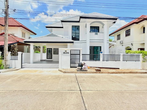 บ้านเดี่ยว รีโนเวทใหม่ ทำเลดี หมู่บ้านสิทธิทรัพย์ (ถนนเมน)  คลอง7 ต.บึงคำพร้อย อ.ลำลูกกา จ.ปทุมธานี สวย พร้อมอยู่ 