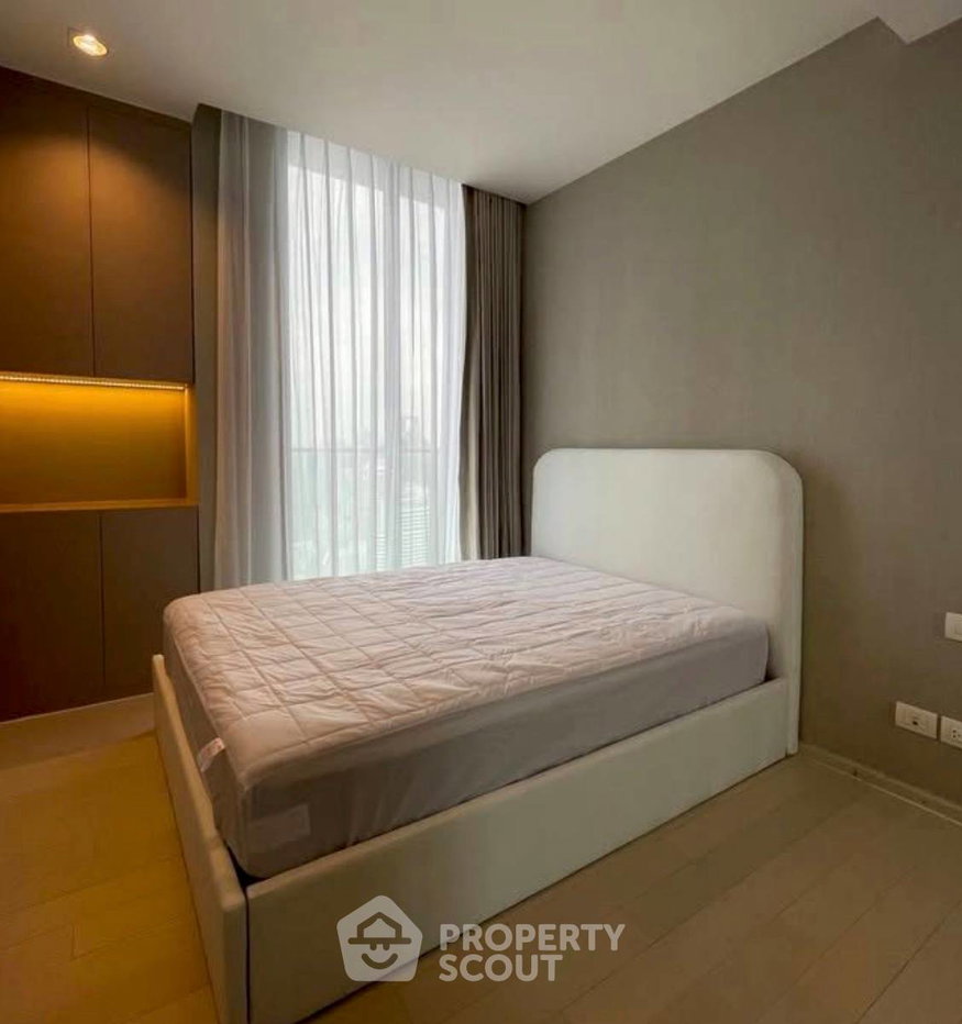 picture High-Floor 2-BR 82 Sqm Condo At Noble Ploenchit, 100m to BTS Phloen Chit (ID 3041464) - 3/6