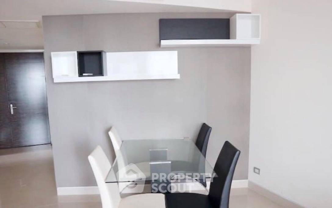 picture Pet-Friendly 2-BR 92 Sqm Condo At Watermark Chaophraya, BTS Krung Thon Buri (ID 3041372) - 4/6