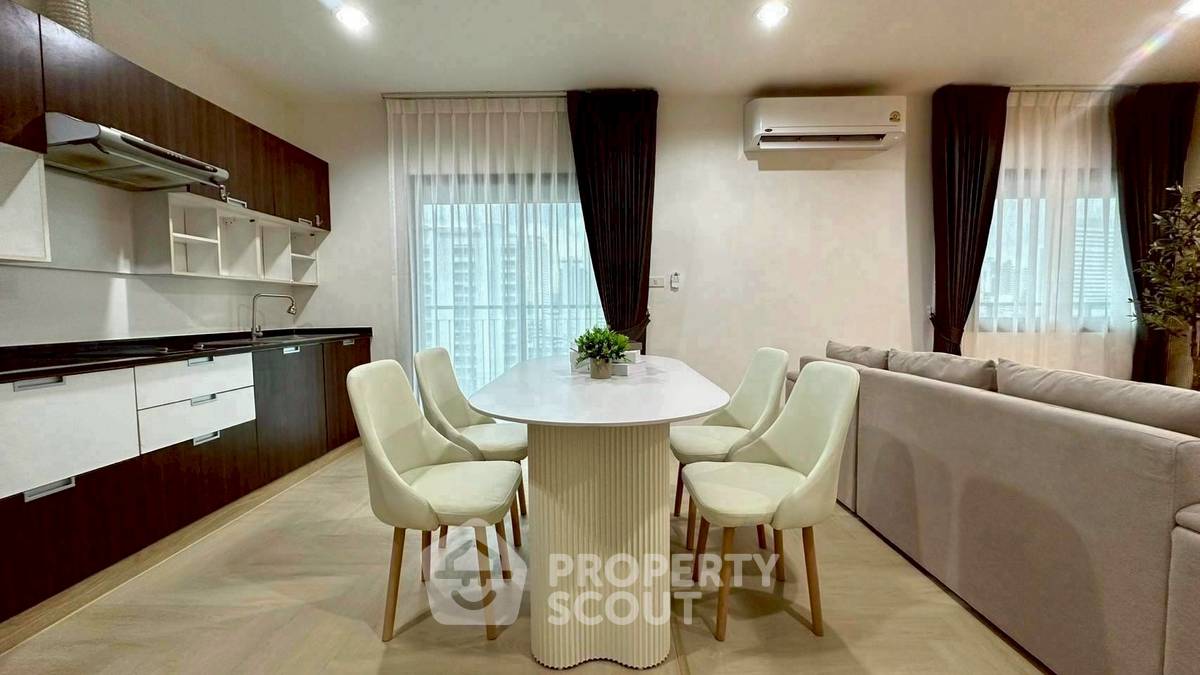 รูป คอนโด 2 ห้องนอน 86 ตร.ม. ที่ Renova Residence Chidlom ใกล้ BTS เพลินจิต 400 ม. (ID 3040327) - รูปที่ 1/4