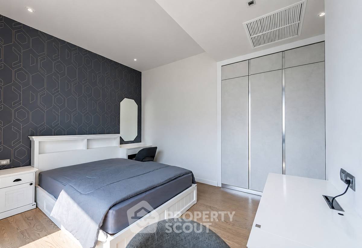 รูป คอนโด 2 ห้องนอน ชั้น 15 Magnolias Waterfront Residences ใกล้ BTS สะพานตากสิน (ID 3041961) - รูปที่ 13/16
