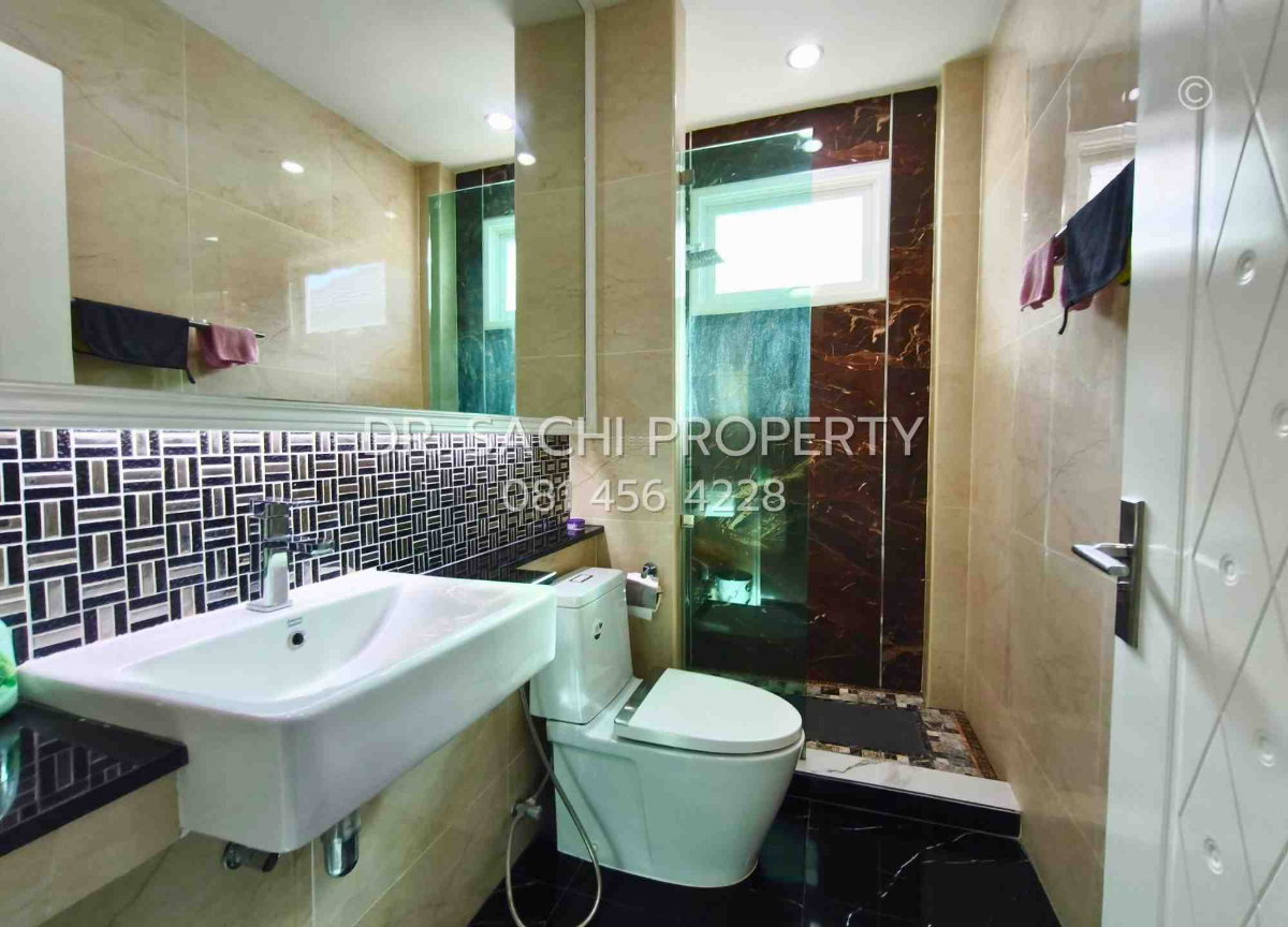 picture Luxury detached house for sale at The Grand Millennium Phitsanulok. - 7/13