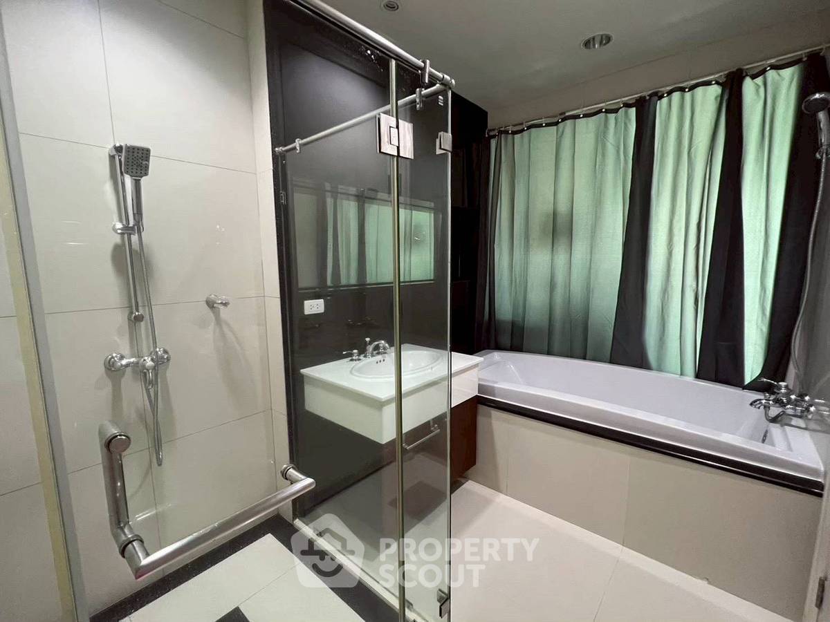 รูป คอนโด 1 ห้องนอน The Address ชิดลม ใกล้ BTS ชิดลม ราคาเหมาะสม (ID 3042043) - รูปที่ 4/6