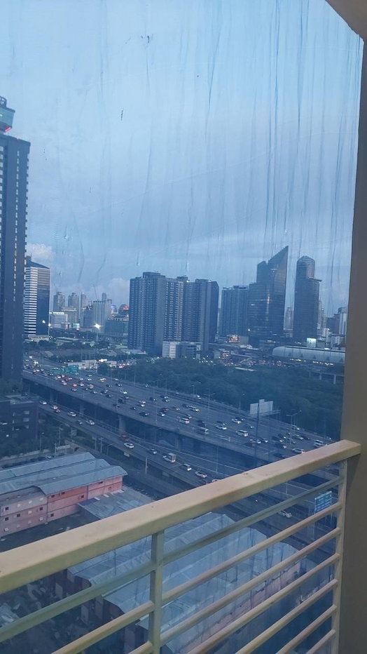 รูป ห้องใหญ่รีโนเวทใหม่ เดินไป mrt พระราม9 ได้ เดอะ มาร์ค รัชดา แอร์พอร์ตลิ้งค์ พร้อมเข้าอยู่ - รูปที่ 8/8
