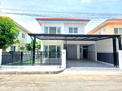 บ้านแฝด ถนนลำลูกกา : บ้านแฝดเหมือนบ้านเดี่ยว ตกแต่งรีโนเวทใหม่ ทำเลดี เดินทางสะดวก หมู่บ้าน ศุภาลัยวิลล์ ถนนชลมาร์คพิจารณ์ เลียบคลองสาม ลำลูกกา ลาดสวาย ปทุมธานี 