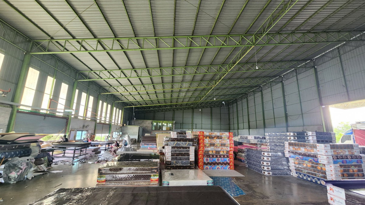 รูป ขายด่วน! โรงงาน พร้อมใบ รง.4 และที่พัก 15 ห้อง เนื้อที่เกือบ 10 ไร่ สภาพพร้อมรัน โครงสร้างดี ต่ำกว่าทุนสร้างใหม่ ห้วยพระ ดอนตูม นครปฐม - รูปที่ 11/12