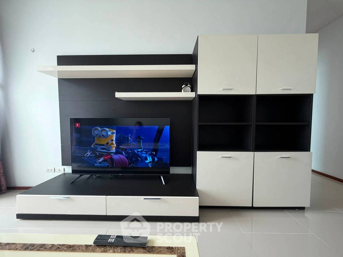 รูป ใกล้ BTS กรุงธนบุรี 100 ม. 1 ห้องนอน คอนโด วิลล่า สาทร พื้นที่ 56 ตร.ม. ชั้น 12 (ID 3043788) - รูปที่ 2/8