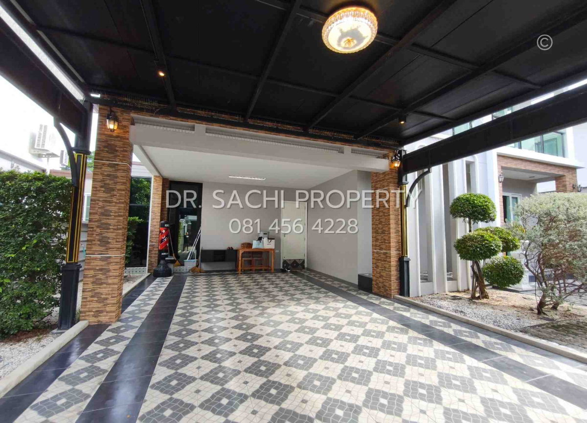 picture Luxury detached house for sale at The Grand Millennium Phitsanulok. - 3/13