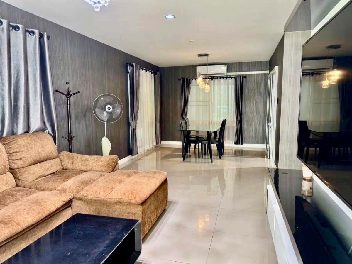 รูป 🏡 บ้านให้เช่า บ้านเดี่ยว 2 ชั้น พร้อมเฟอร์นิเจอร์ ตกแต่งครบ ในโครงการคุณภาพ ใกล้สนามบินเชียงใหม่ โซนแม่เหียะ บรรยากาศเงียบสงบ สิ่งแวดล้อมดี - รูปที่ 2/18