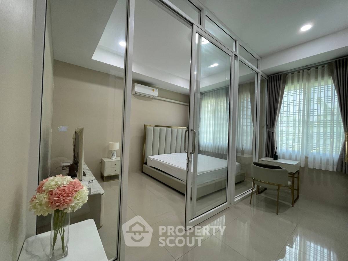 รูป วิลล่า 5 ห้องนอน ขนาด 320 ตร.ม. บ้านสวนเนรมิต 5 พัทยา (หนองปรือ) (ID 3043619) - รูปที่ 10/24