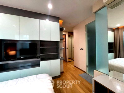 คอนโดให้เช่า : คอนโด 2 ห้องนอน 68 ตร.ม. ชั้น 1 ที่ The Address Asoke ใกล้ ARL Makkasan 100 ม. (ID 3042335)