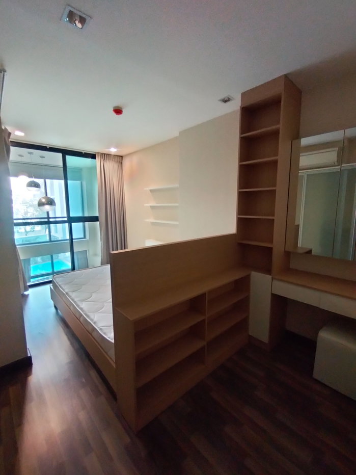 รูป ให้เช่าห้อง Duplex บียอนด์สุขุมวิทคอนโด ใกล้BTS อุดมสุข 13,000 บาทต่อเดือน วิวสระว่ายน้ำ - รูปที่ 6/12