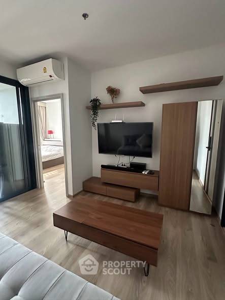 picture 1-BR 34 Sqm Condo On 28th Floor, Oka Haus Sukhumvit 36, BTS Thong Lor (ID 3040298) - 2/4