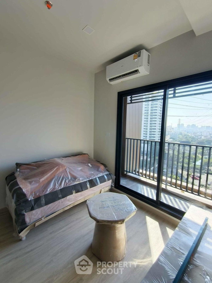 picture Pet-Friendly 1-BR Condo, Metris District Ladprao, 200m to MRT Lat Phrao (ID 2564516) - 4/7
