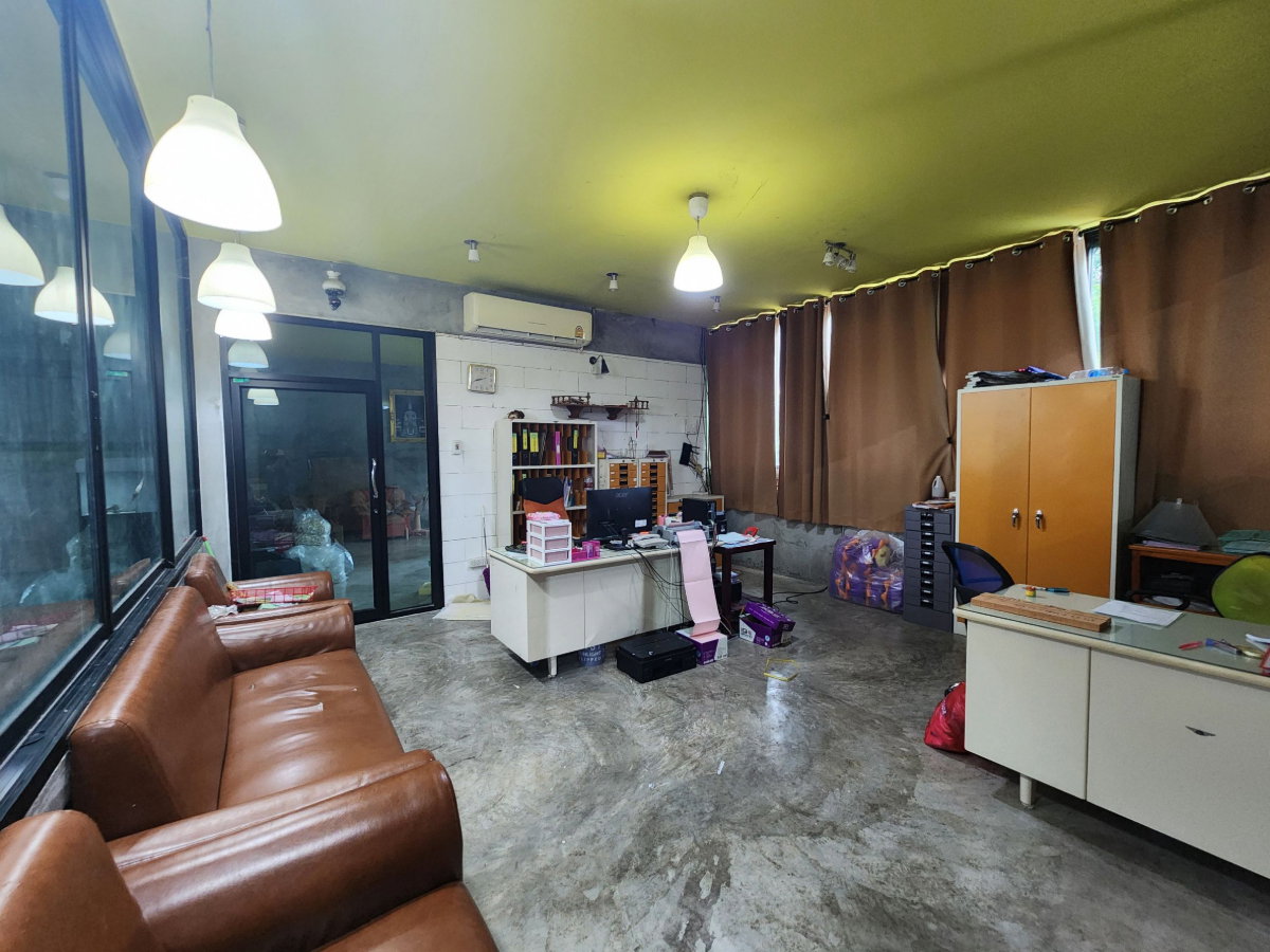 รูป ขายด่วน! โรงงาน พร้อมใบ รง.4 และที่พัก 15 ห้อง เนื้อที่เกือบ 10 ไร่ สภาพพร้อมรัน โครงสร้างดี ต่ำกว่าทุนสร้างใหม่ ห้วยพระ ดอนตูม นครปฐม - รูปที่ 7/12