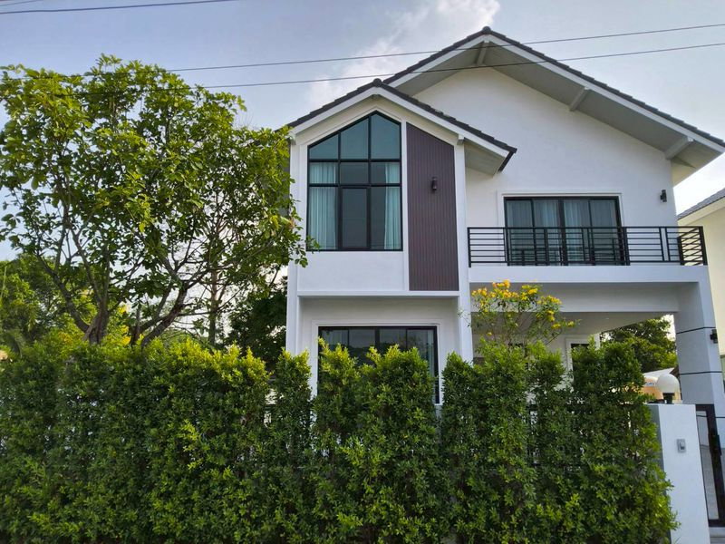 รูป 🏡บ้านเดี่ยวพูลวีล่า แปลงมุม สไตล์โมเดิร์น ฟังก์ชันครบ ตอบโจทย์ทั้งการอยู่อาศัยและการลงทุน  💰 - รูปที่ 1/20