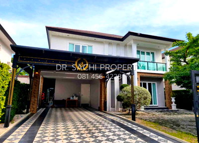 Houses for sale Khuha Sawan Temple, Phitsanulok : Luxury detached house for sale at The Grand Millennium Phitsanulok.