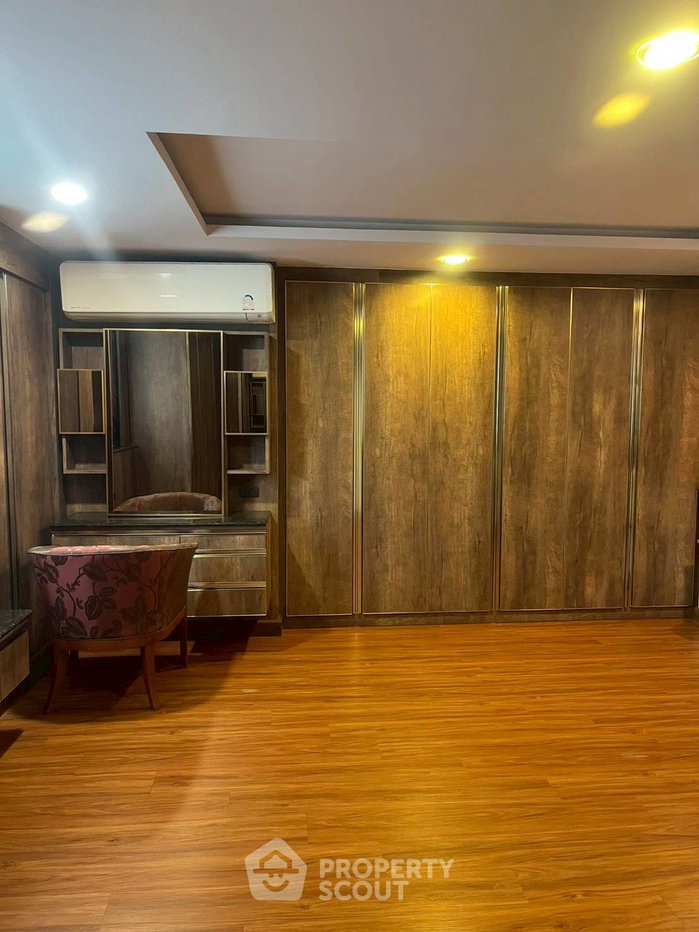 picture 3-BR Condo For Rent, President Park Condominium, MRT Queen Sirikit (ID 3043537) - 12/19