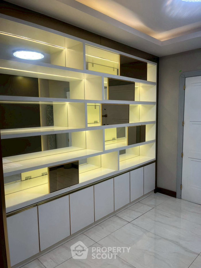 picture 3-BR Condo For Rent, President Park Condominium, MRT Queen Sirikit (ID 3043537) - 15/19