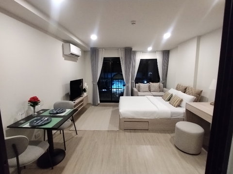 The​ origin​ Kathu​ patong​ Living more than just "in a condo" is about being a homeowner who grows with the future; it's about personalization.
