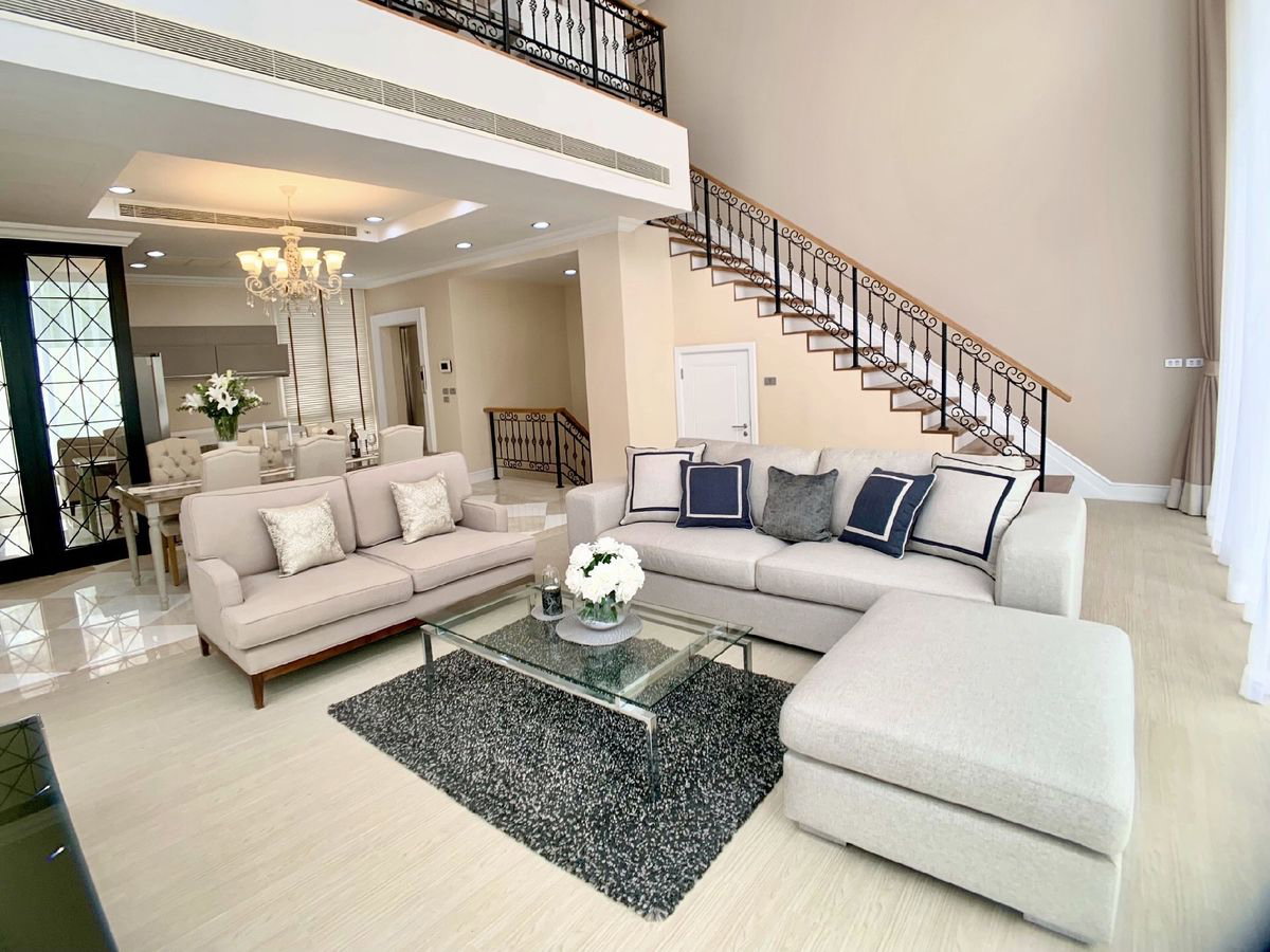 ✨ ให้เช่า Luxury Townhome Sukhumvit 49 | พร้อมสระว่ายน้ำและลิฟต์ส่วนตัว