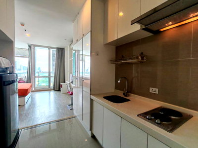 คอนโดให้เช่า : [📣10.000 Bath only] ให้เช่าห้องสตูดิโอ T.C. Green พระราม 9 ใกล้ MRT เฟอร์ครบ พร้อมเข้าอยู่ทันที! (T.C. Green พระราม 9 单身公寓出租，臨近 MRT，家具齐全，可立即入住！)