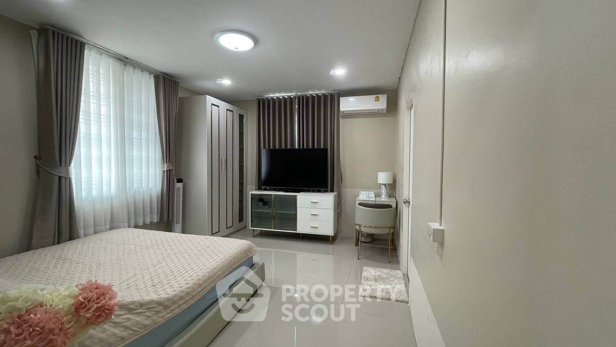 รูป วิลล่า 5 ห้องนอน ขนาด 320 ตร.ม. บ้านสวนเนรมิต 5 พัทยา (หนองปรือ) (ID 3043619) - รูปที่ 18/24