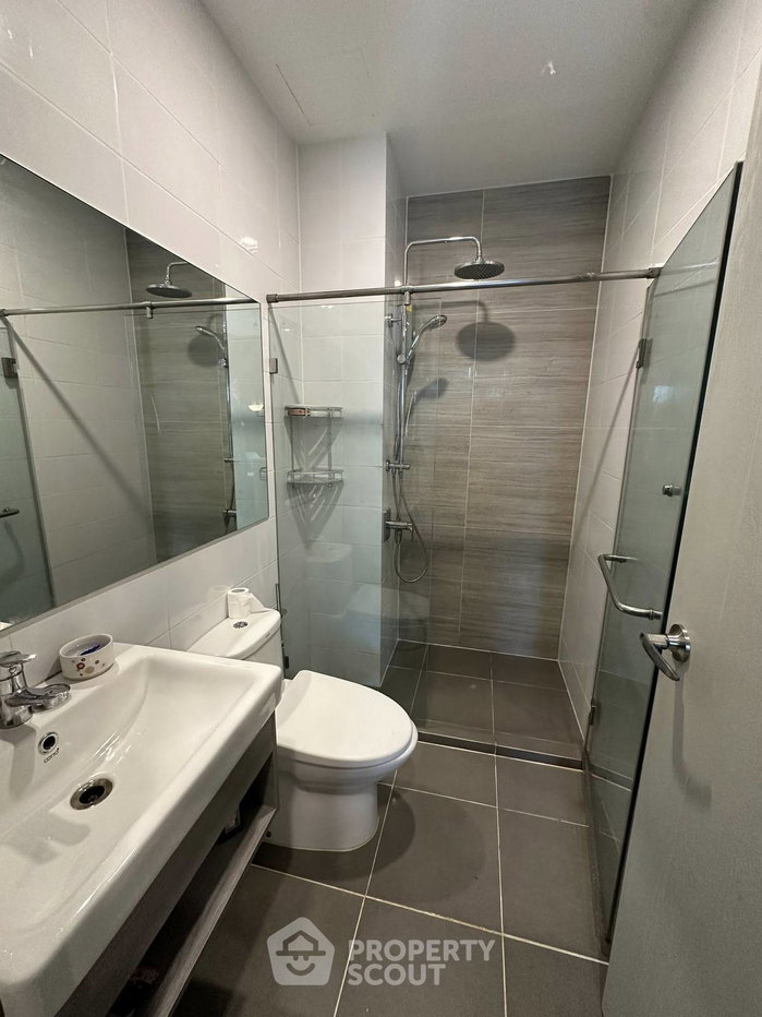 picture 18th-Floor 1-BR Condo At KnightsBridge Collage Ramkhamhaeng (ID 2328472) - 8/12