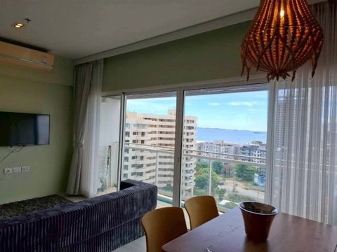 ให้เช่า Veranda Residence Pattaya คอนโดหรู 5 ดาวติดหาดนาจอมเทียน วิวพระอาทิตย์ตก ส่วนกลางพรีเมียม  (CPT043)