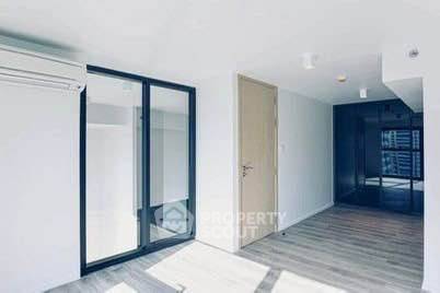 รูป คอนโด 2 ห้องนอน คุ้มค่า The Lofts Silom ใกล้ BTS สุรศักดิ์ 400 ม. (ID 3041416) - รูปที่ 10/15