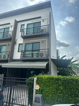 🏡✨ ขาย / เช่า ทาวน์โฮมหลังมุม บ้านกลางเมือง ศรีนครินทร์–อ่อนนุช 3 ห้องนอน 3 ห้องน้ำ พื้นที่ใหญ่ อารมณ์บ้านเดี่ยว
