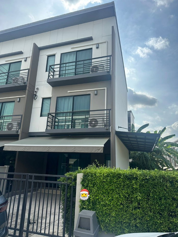 รูป 🏡✨ ขาย / เช่า ทาวน์โฮมหลังมุม บ้านกลางเมือง ศรีนครินทร์–อ่อนนุช 3 ห้องนอน 3 ห้องน้ำ พื้นที่ใหญ่ อารมณ์บ้านเดี่ยว - รูปที่ 1/19