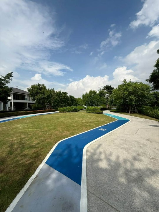 รูป HR3566ให้เช่าบ้านเดี่ยวหรูหลังใหญ่ 85 ตร.ว. CENTRO วิภาวดี ใกล้สนามบินดอนเมือง & รร.นานาชาติ Harrow บ้านใหม่พร้อมอยู่ มีห้องแม่บ้าน + EV Charger  - รูปที่ 13/46