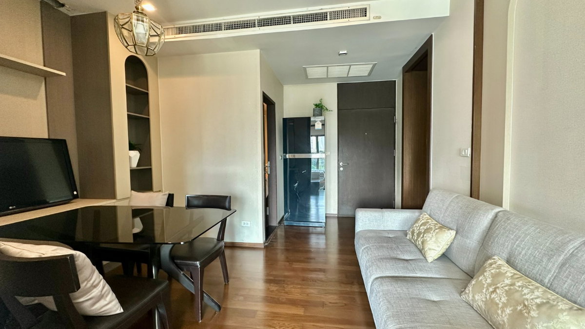 picture Noble Remix Sukhumvit 36  For Rent  - 10/13