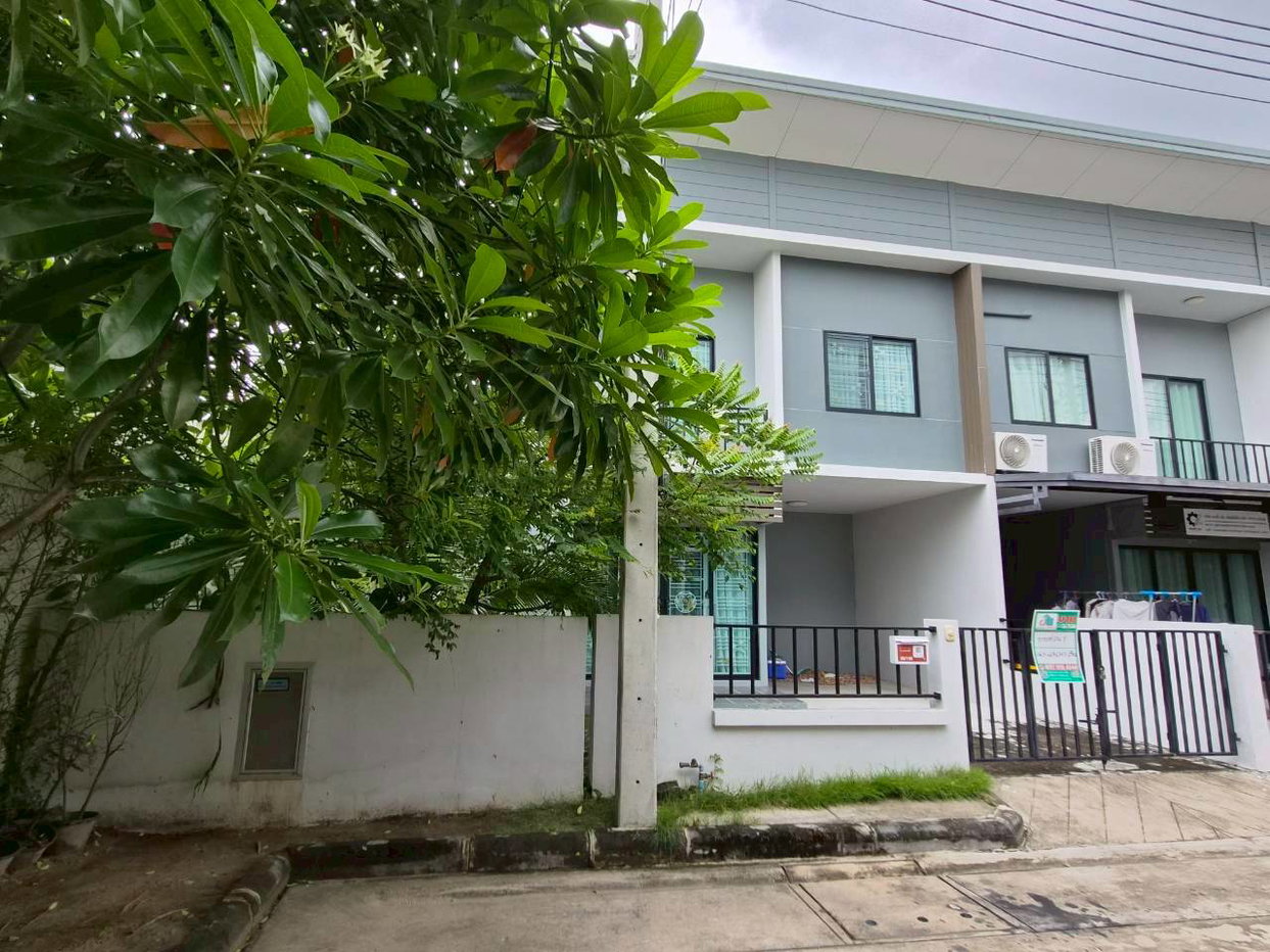 รูป ทาวน์เฮ้าส์ 33.5 ตร.วา เดอะคัลเลอร์ส มิกซ์ (รังสิต-วงแหวน) ลำลูกกา ปทุมธานี 2.7M - รูปที่ 1/2