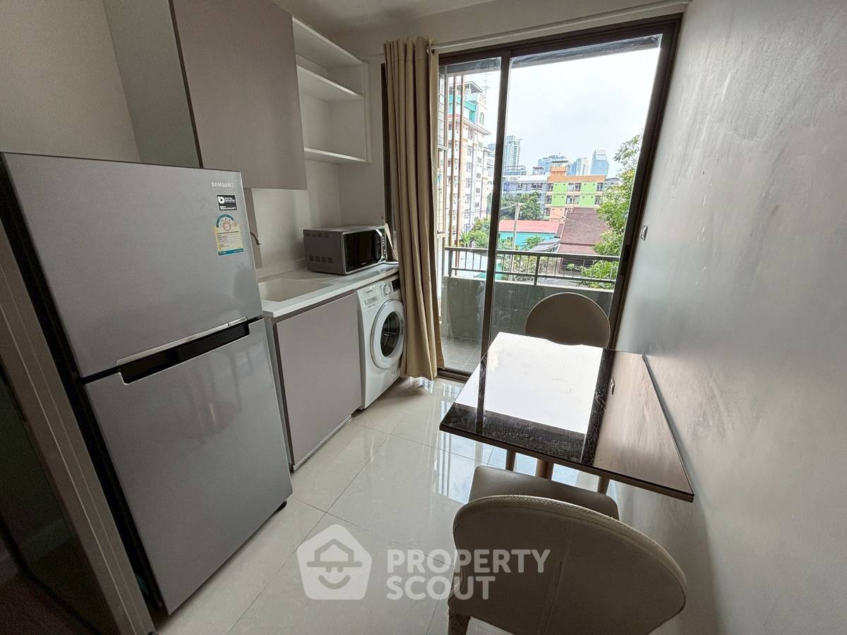 รูป คอนโด 1 ห้องนอน 28 ตร.ม. ขาย เมโทรลักซ์ รัชดา ใกล้ MRT ห้วยขวาง (ID 3043876) - รูปที่ 9/14