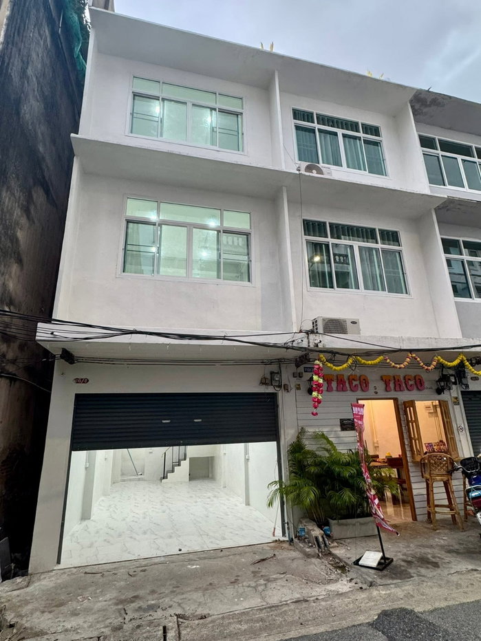 รูป HR3567ให้เช่าทาวน์เฮ้าส์หลังมุม 4 ชั้น สาทร 11 รีโนเวทใหม่เอี่ยม เดิน 1 นาทีถึงอัสสัมชัญประถม ใกล้ BTS เซนต์หลุยส์ เหมาะอยู่อาศัย หรือ Home Office - รูปที่ 1/21