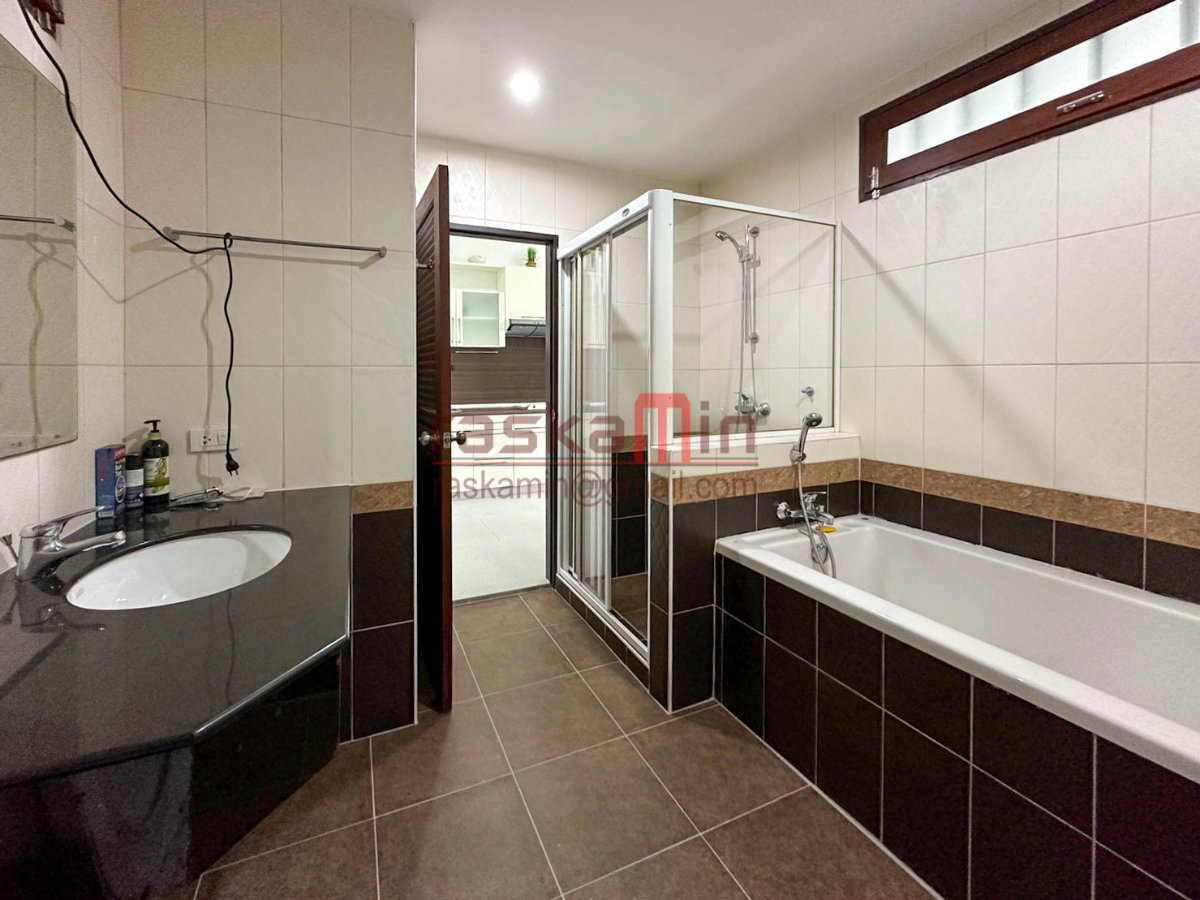 picture 🌊 Spacious Studio Condo for Sale in Wongamat | Foreign Ownership - 12/17