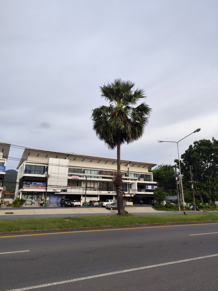 picture For sales: 3-storey commercial building, 2 bedrooms, 4 bathrooms Phuket (Thalang) - 2/11